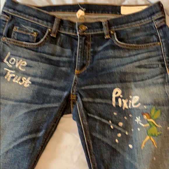 Meet your Posher, Anna. Creating pieces now - Picture 2 of 5